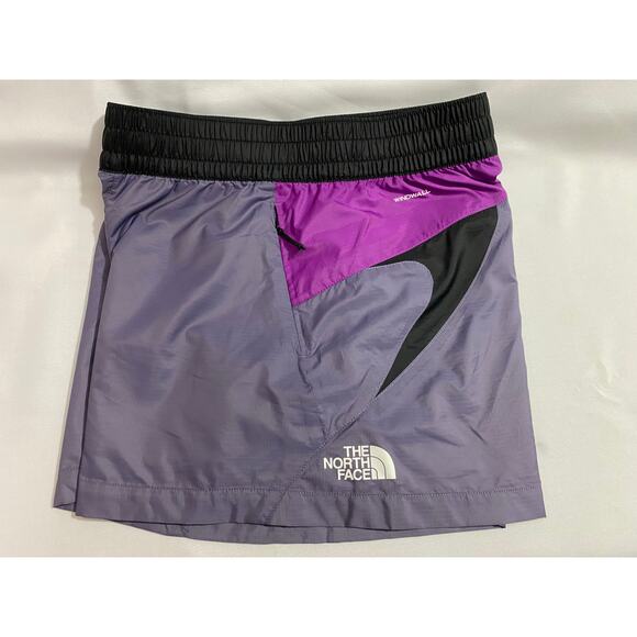 The North Face Purple & Black Shorts – Size Small Bold Outdoor Style Running - Picture 1 of 7